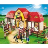 Playmobil-5221-grosser-reiterhof-mit-paddocks