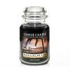 Yankee-candle-black-coconut