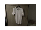 Tip-herren-t-shirts-groesse-xl-ein-shirt-aufgehangen-auf-einem-kleiderbuegel