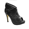 Pumps-schwarz-nieten