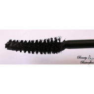 Manhattan-cosmetics-eyemazing-curves-mascara