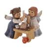 Goebel-nina-und-marco-2-engel-backen-lebkuchenhaus