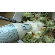 Zum-dorfkrug-sylter-salatfrische-und-jetzt-auf-einen-griechischen-salat-gespritzt