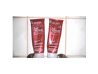 Shampoo-und-spuelung-unter-meiner-dusche