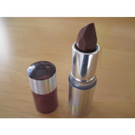 Nivea-volume-shine-pure-diamond-lippenstift-im-farbton-chocolate-carat