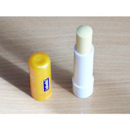 Und-so-sieht-der-lippenpflegestift-aus
