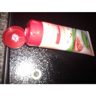 Alterra-handcreme-oeffnung