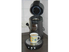 Senseo-viva-cafe-premium-mit-tasse-und-offenem-deckel