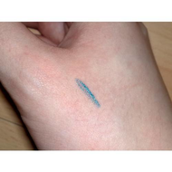 Catrice-carame-liquid-eyeliner-in-02-peacock-blue