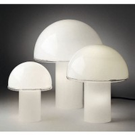 Artemide-tischleuchte-transparent
