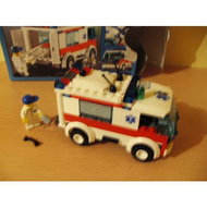 Lego-krankenwagen-iii