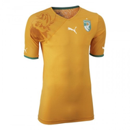 Puma-elfenbeinkueste-trikot-home