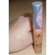 Essence-into-the-wild-lipgloss