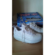 Das-sind-die-schuhe-in-schneeweiss