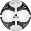 Adidas-fussball-adipure-2010-attack