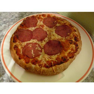 Die-pizza-auf-dem-teller