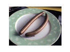 Real-quality-land-bockwurst-fein-geraeuchert-gewuerzt-zwei-heisse-wuerstchen-auf-meinem-teller