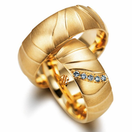 Trauringe-rotgold
