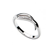 Hot-diamonds-ring