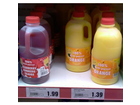 Pure-juice-cranberry-himbeere-traube-noch-steht-der-saft-in-der-kuehlung