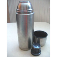 Kanne-becher-und-verschluss