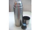 Kanne-becher-und-verschluss