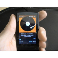 Samsung-yp-r1-8-gb-abspielen-einer-mp3-datei-im-design-eines-plattenspielers