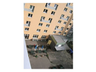 Blick-aus-unserem-zimmer-in-den-hof-mit-fruehstuecksplatz
