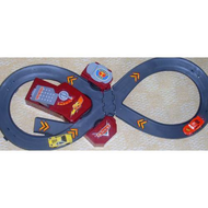 Mattel-cars-lightning-mcqueen-rennstrecke