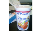 Der-geoeffnete-joghurtbecher