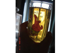 Das-glas-allein-mit-s-budget