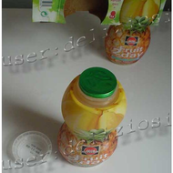 Die-geoeffnete-plastikflasche