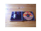 Das-bild-zeigt-die-vorderseite-des-booklets-und-die-cd