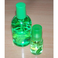 Und-hier-der-vergleich-zur-grossen-apfel-parfumflasche