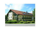 Bllick-vom-windfeld-zum-hotel