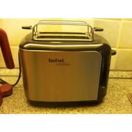 Der-toaster-mit-broetchenaufsatz
