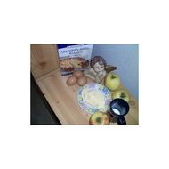 Packung-vorderseite-und-hinzugefuegte-zutaten-marzipan-apfel-kuchen