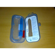 Das-etui-geoeffnet-mit-set