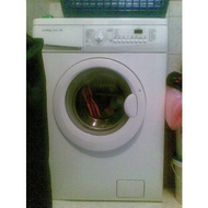Waschmaschine-slimline-4400-geschlossene-tuer