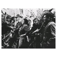 Pilar-entreisst-pablo-die-fuehrung-der-gruppe