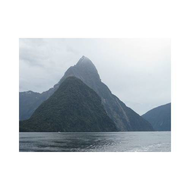 Ausflug-zum-milford-sound-die-hoechste-erhebung-mitre-peak-bischofsmuetze