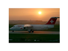 Die-avro-rj100-beim-abendlichen-rollen-zum-start-hier-in-txl-berlin