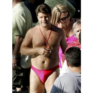 Hilfe-sean-in-pinker-badehose
