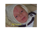 Falko-scheint-sich-mit-der-windel-wohlzufuehlen-eben-baby-smile