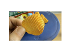 Ein-einzelner-chip-laechelt-mich-verfuehrerisch-an