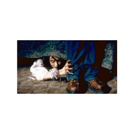 Boeses-maedchen-unterm-bett