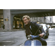 Alfie-auf-seiner-vespa