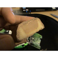 Lidl-favorina-edelmarzipan-ei-gefuellt-mit-haselnussnougat-das-ei-mit-der-marzipan-nougat-fuellung-ein-suesser-genuss
