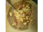 Sonntagsfruehstueck-auf-dem-holzbrett