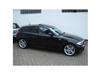 Seitliche-ansicht-bmw-130i